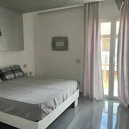 Deluxe Apartment *